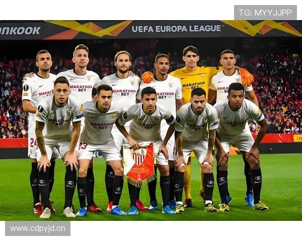 塞维利亚复兴豪强之路持续考验：当前赛季表现波动，对争冠形势产生影响。