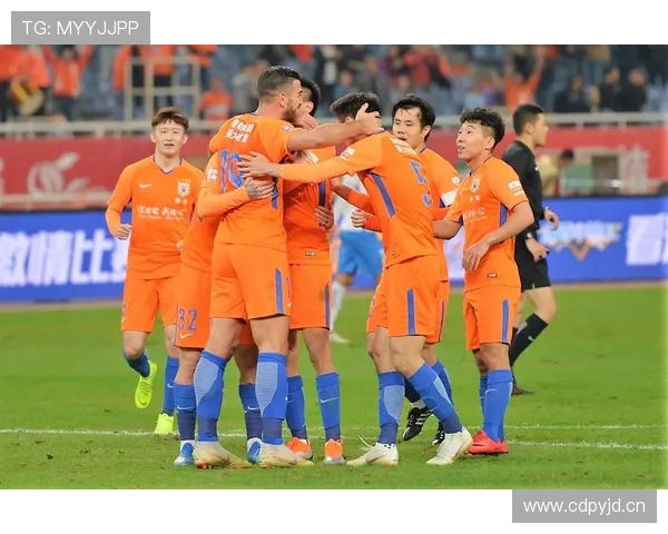 多特争冠稳定性不足问题在近期关键战中逐步显现，对赛季走势形成制约