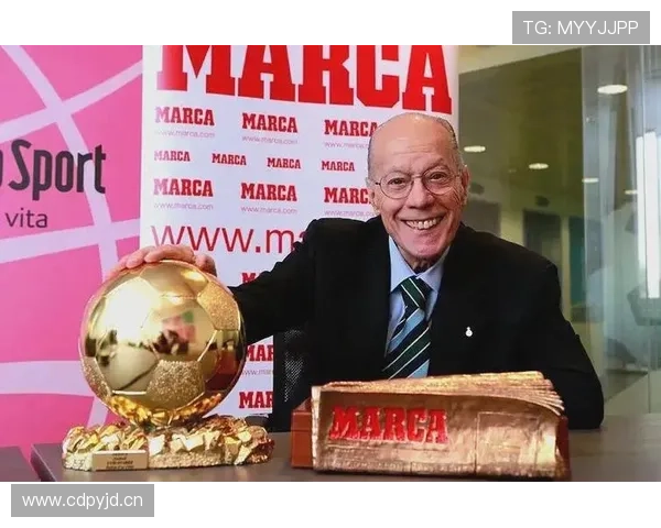 莱万与路易斯·苏亚雷斯巅峰期终结效率与战术角色对比分析